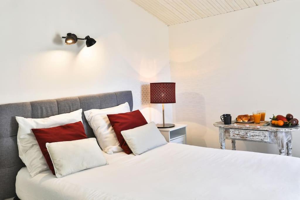 Le Cosy T2 Hypercentre ! Parking Inclus Et La Plage A 2 Min ! Les Sables-d'Olonne Bagian luar foto